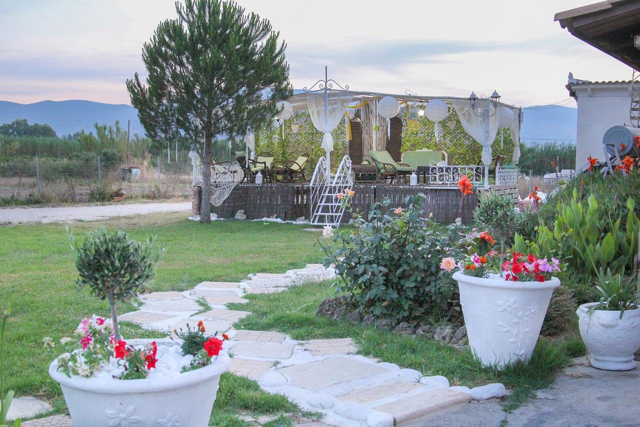 Kouros Resort Kalamaki  Bagian luar foto